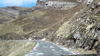 Descenso del Portillo de Lunada hacia Cantabria,