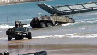 Las Fuerzas Armadas toman la playa del Sardinero