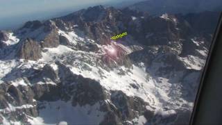 Los Picos de Europa desde el aire