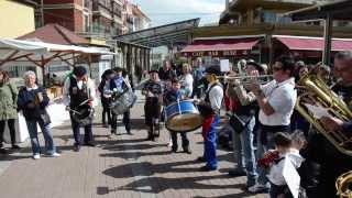 Mercado y folklore de Cantabria en El Astillero